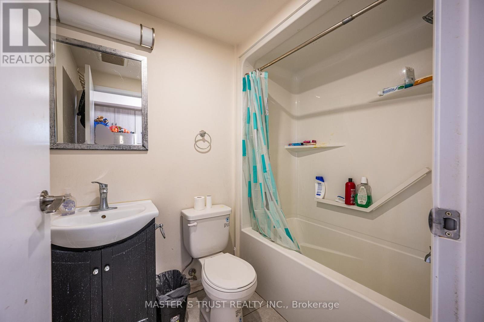 210 - 246 Lester Street, Waterloo, Ontario  N2L 0H1 - Photo 12 - X11880828