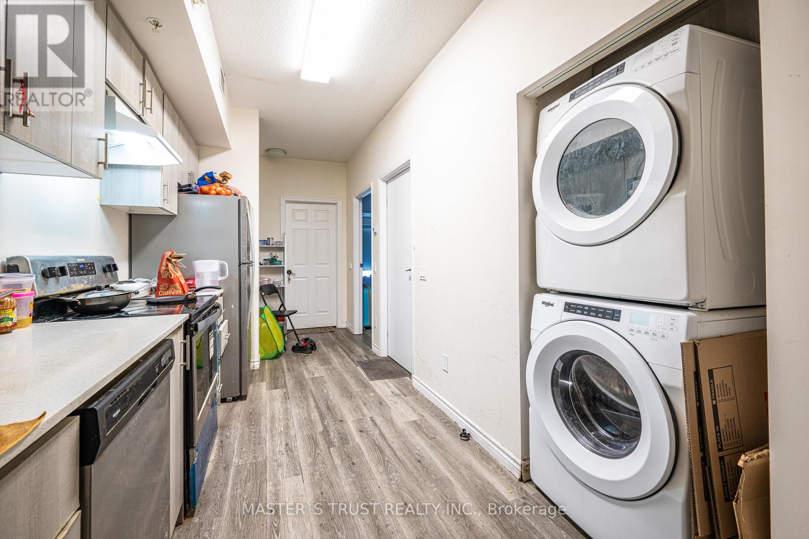210 - 246 Lester Street, Waterloo, Ontario  N2L 0H1 - Photo 8 - X11880828