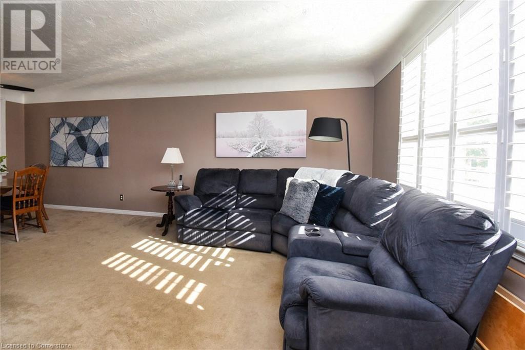 174 East 12th Street, Hamilton, Ontario  L9A 3X6 - Photo 5 - 40681512