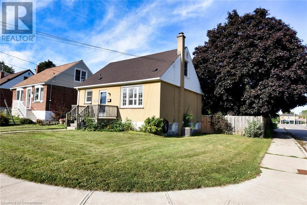 174 East 12th Street, Hamilton, Ontario  L9A 3X6 - Photo 3 - 40681512
