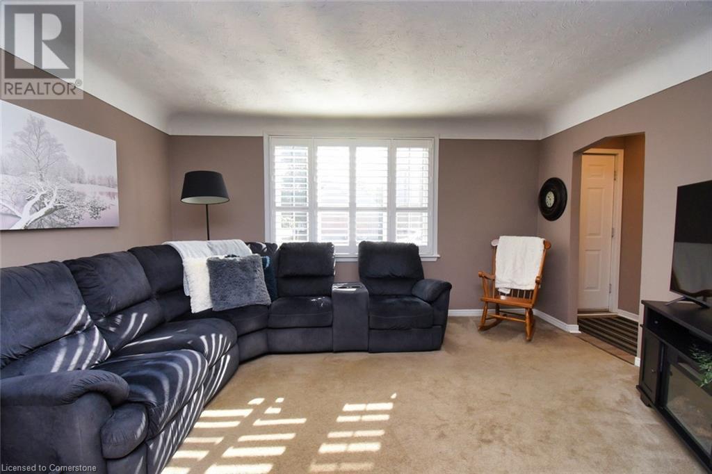 174 East 12th Street, Hamilton, Ontario  L9A 3X6 - Photo 7 - 40681512