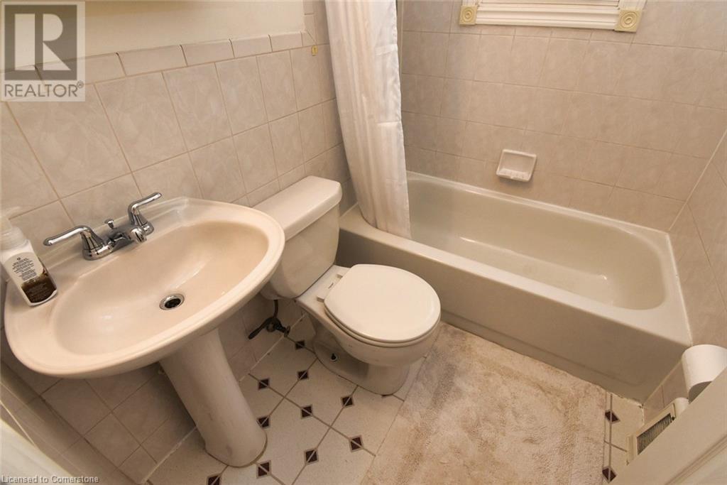 174 East 12th Street, Hamilton, Ontario  L9A 3X6 - Photo 20 - 40681512