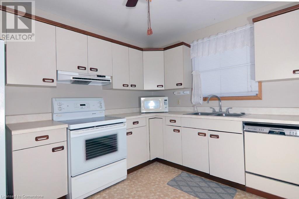 13 Cumming Street, St. Catharines, Ontario  L2S 1H6 - Photo 22 - 40683077