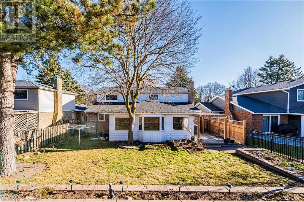 417 Stillmeadow Circle, Waterloo, Ontario  N2L 5M1 - Photo 14 - 40683155