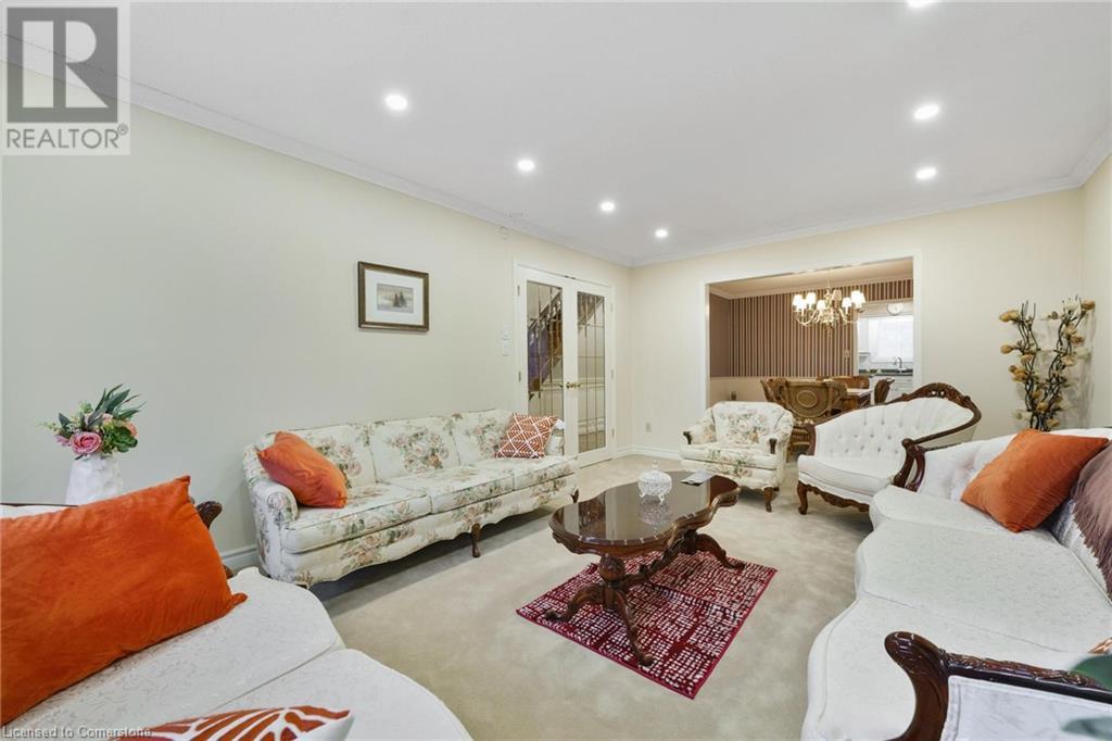 417 Stillmeadow Circle, Waterloo, Ontario  N2L 5M1 - Photo 23 - 40683155