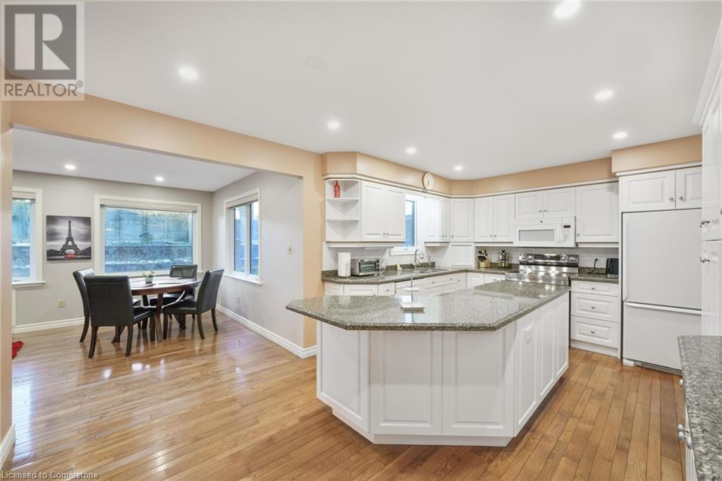 417 Stillmeadow Circle, Waterloo, Ontario  N2L 5M1 - Photo 29 - 40683155