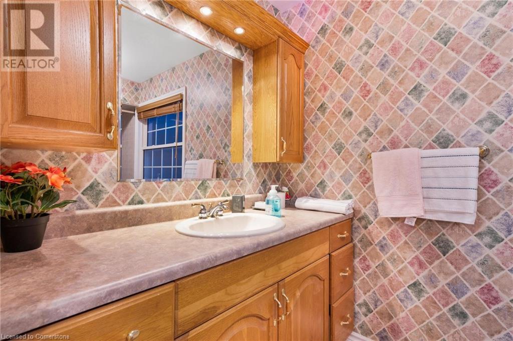 417 Stillmeadow Circle, Waterloo, Ontario  N2L 5M1 - Photo 47 - 40683155