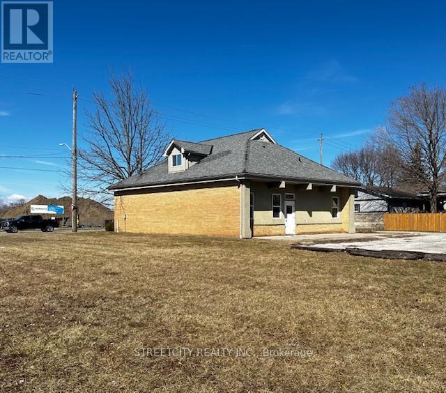 596 Mcnaughton Avenue, Chatham-Kent (Chatham), Ontario  N7L 4J6 - Photo 2 - X11881001