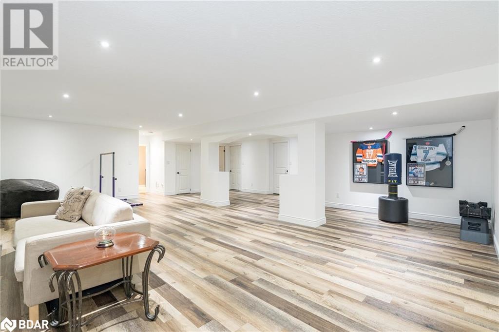 16 Boothby Crescent, Minesing, Ontario  L4M 4S4 - Photo 19 - 40682729