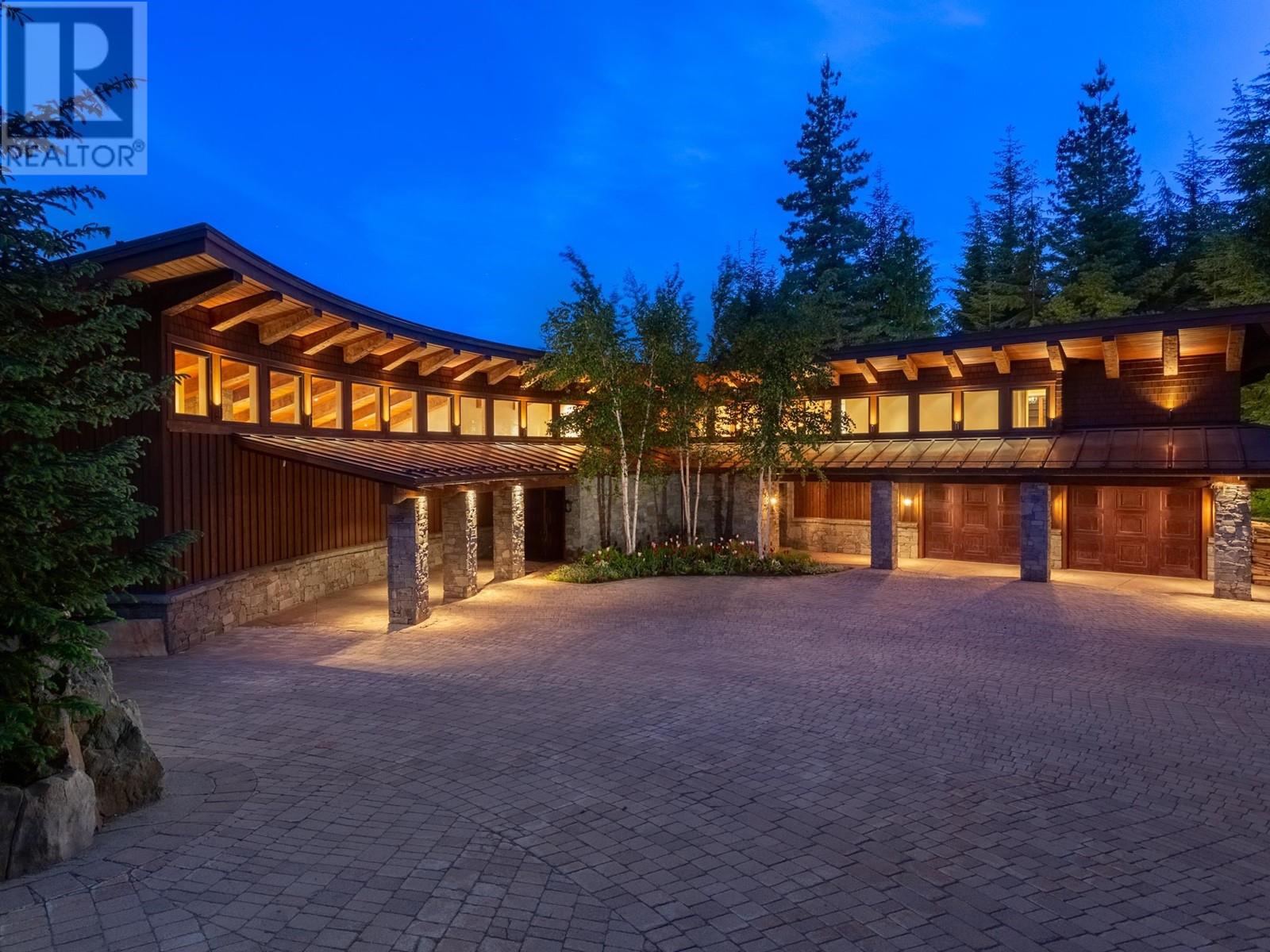 5476 Stonebridge Place, Whistler, British Columbia  V8E 0V9 - Photo 7 - R2916181