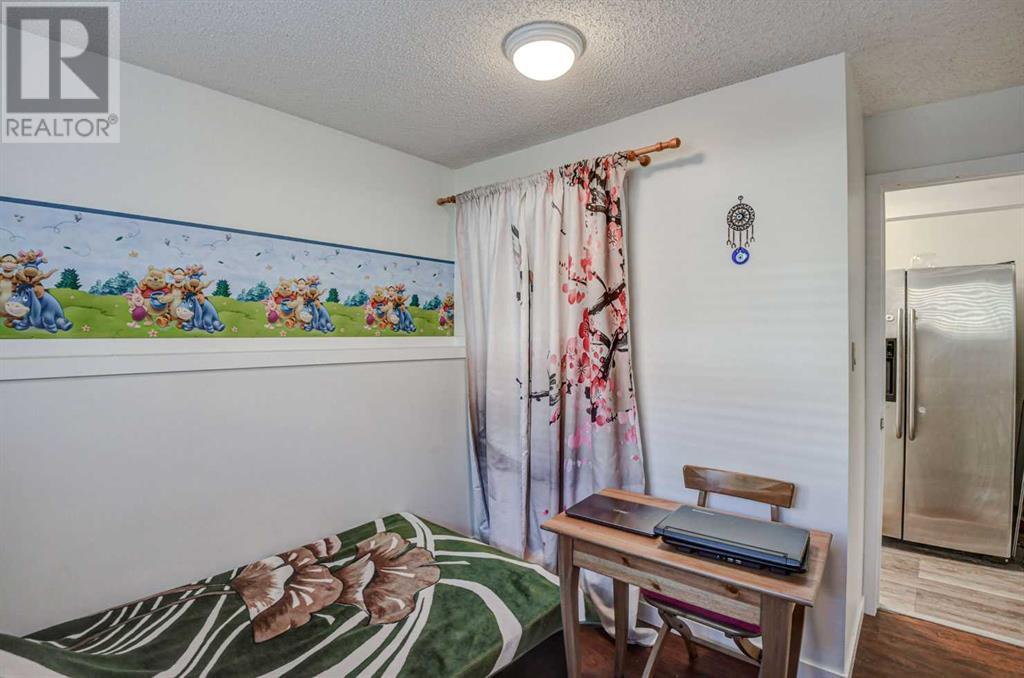 56 Strathclair Place Sw, Calgary, Alberta  T3H 1H1 - Photo 33 - A2179645