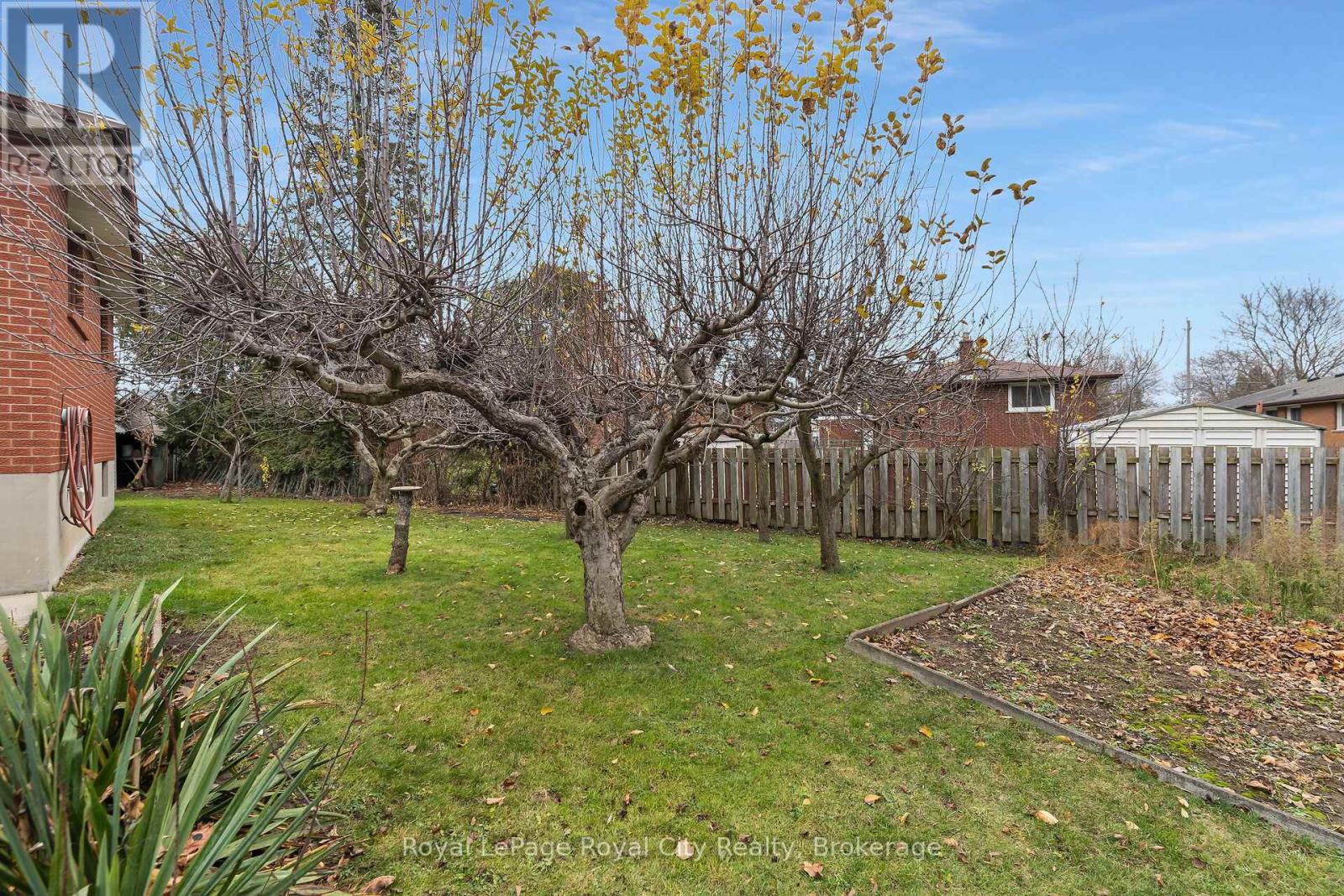 9 Blackbird Crescent, Guelph, Ontario  N1E 3K4 - Photo 40 - X11881070