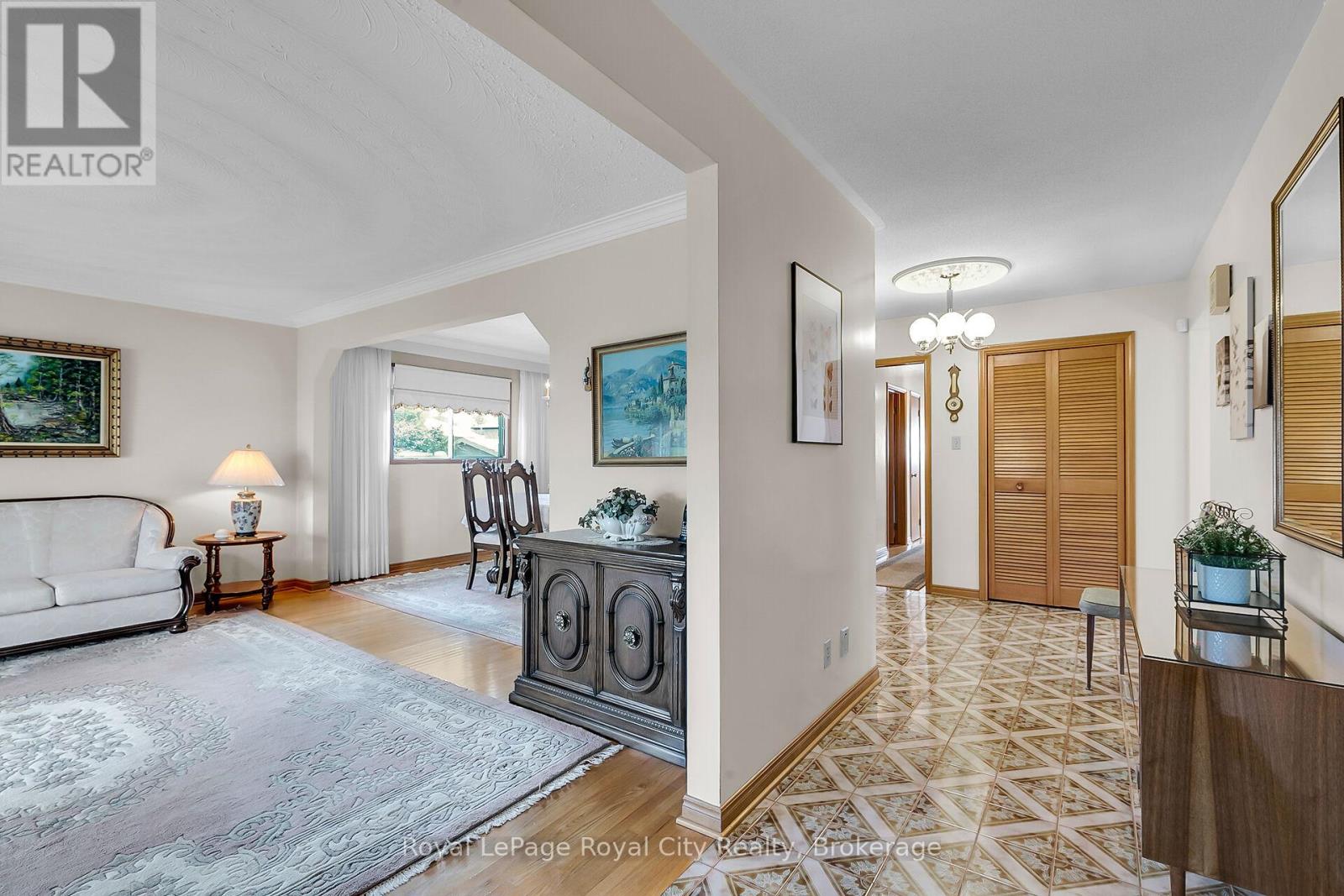 9 Blackbird Crescent, Guelph, Ontario  N1E 3K4 - Photo 7 - X11881070