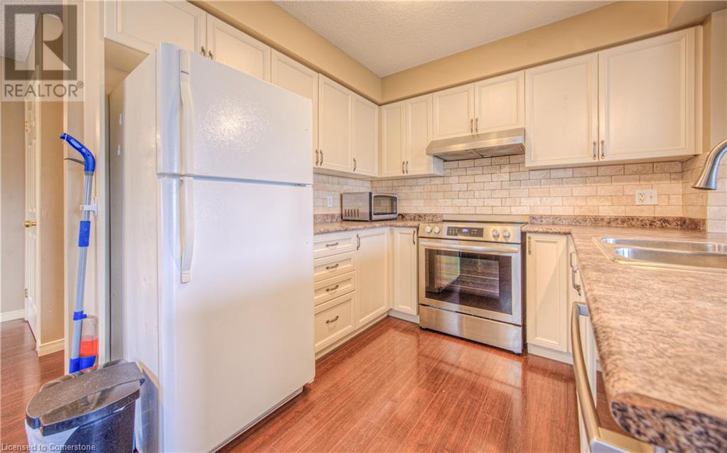 1389 Countrystone Drive, Kitchener, Ontario  N2N 3R8 - Photo 16 - 40683374