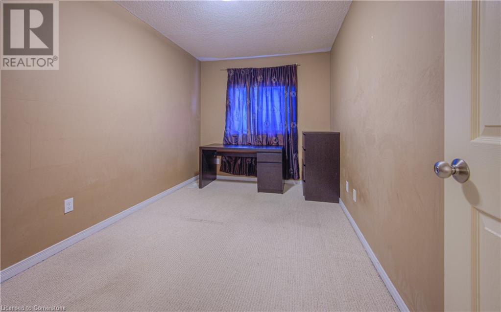 1389 Countrystone Drive, Kitchener, Ontario  N2N 3R8 - Photo 24 - 40683374