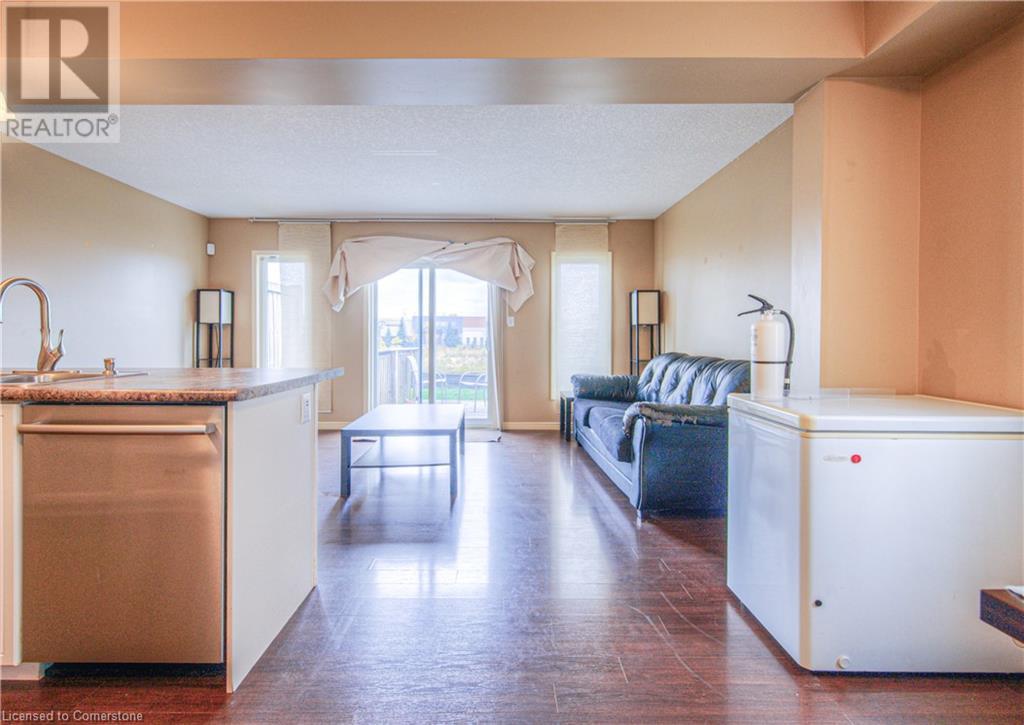 1389 Countrystone Drive, Kitchener, Ontario  N2N 3R8 - Photo 7 - 40683374