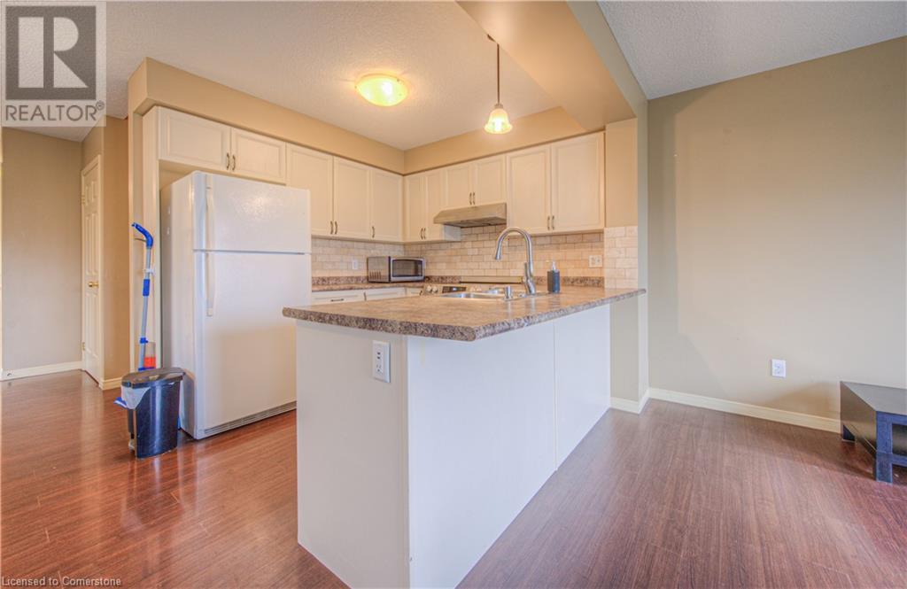 1389 Countrystone Drive, Kitchener, Ontario  N2N 3R8 - Photo 15 - 40683374