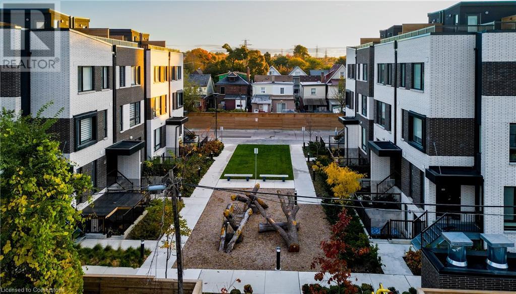 10 Ed Clark Gardens Unit# 14, Toronto, Ontario  M6N 0B5 - Photo 38 - 40681442
