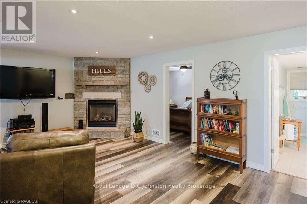 377 Peel Street E, Saugeen Shores, Ontario  N0H 2L0 - Photo 34 - X10845829