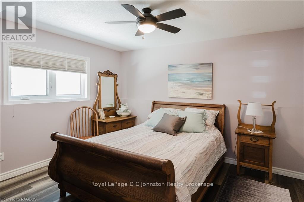 377 Peel Street E, Saugeen Shores, Ontario  N0H 2L0 - Photo 37 - X10845829