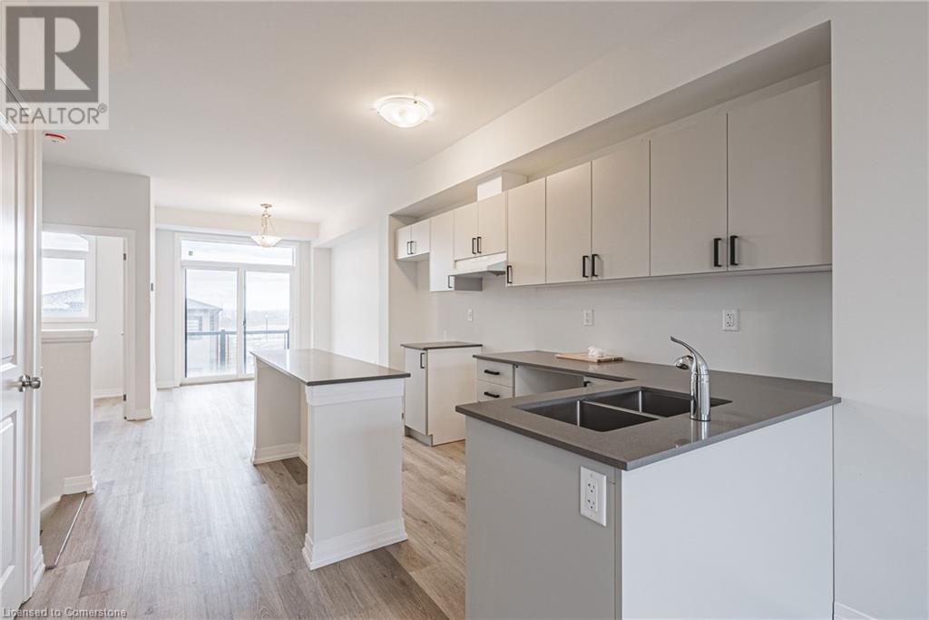 155 Equestrian Way Unit# 34, Cambridge, Ontario  N3E 0E8 - Photo 4 - 40680008