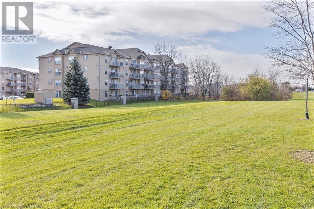 1490 BISHOPS Gate Unit# 314, Oakville, Ontario