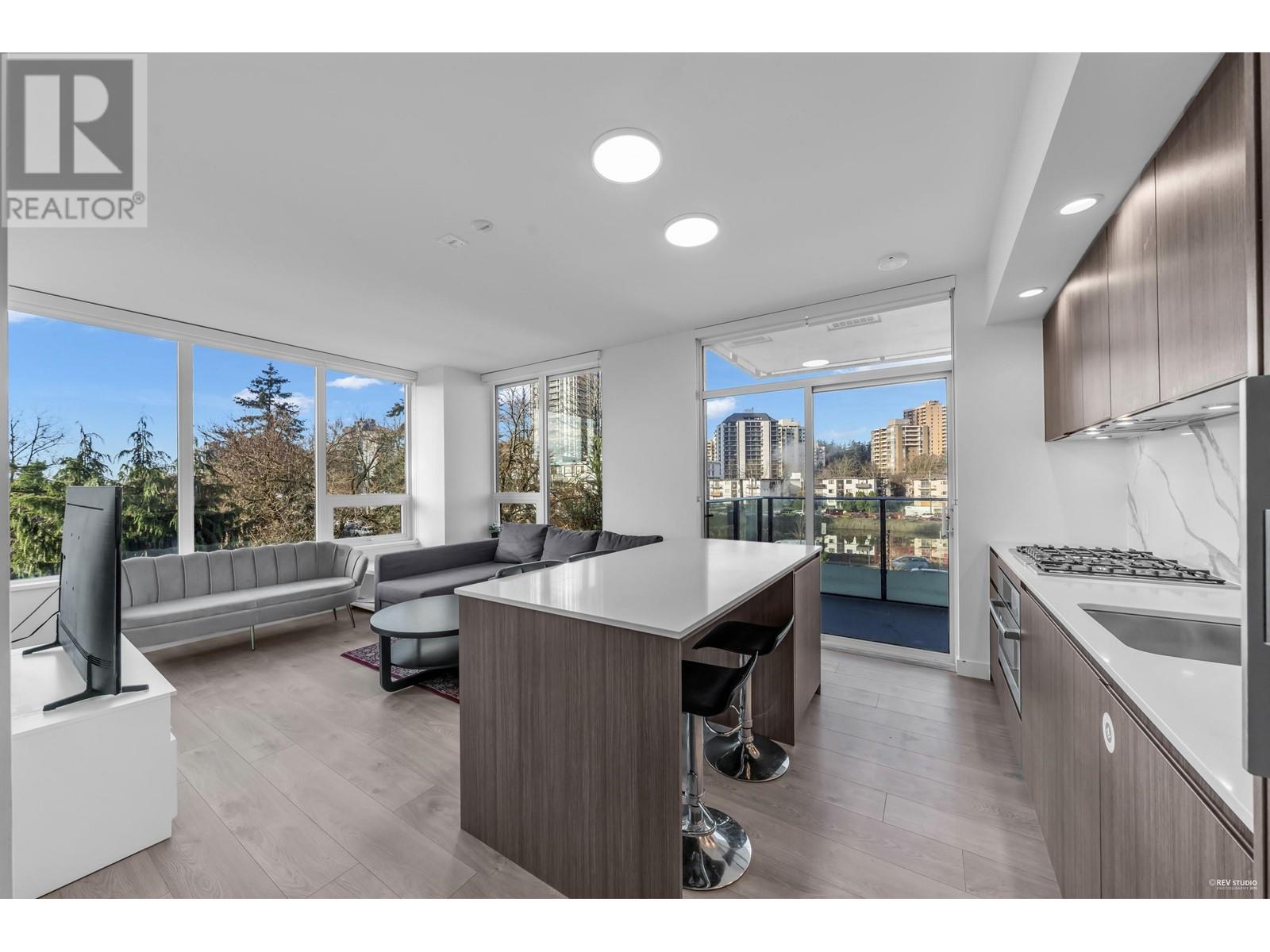 Property at 307 6463 SILVER AVENUE image 2