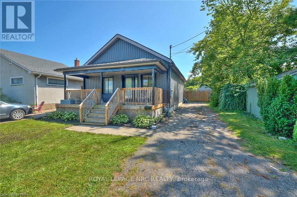 2 Fairburn Avenue, St. Catharines, Ontario  L2T 1B2 - Photo 2 - X9272347