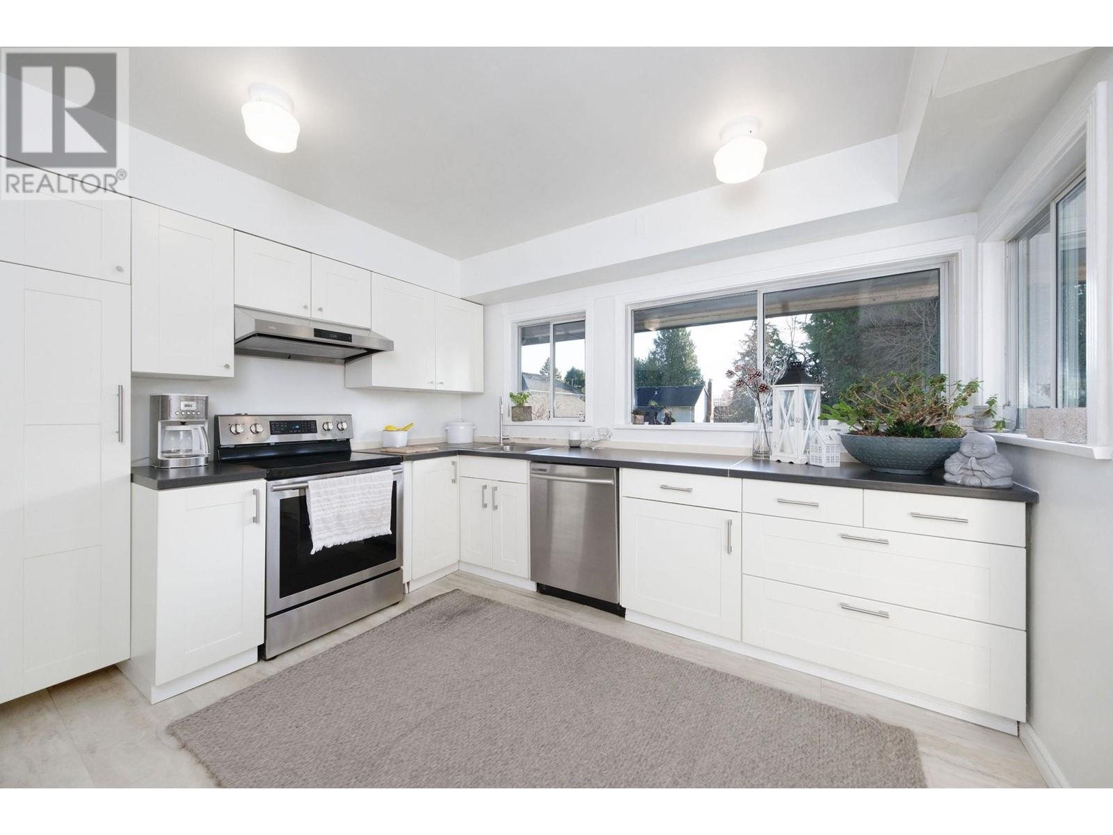 2250 Haywood Avenue, West Vancouver, British Columbia  V7V 1X5 - Photo 15 - R2948705