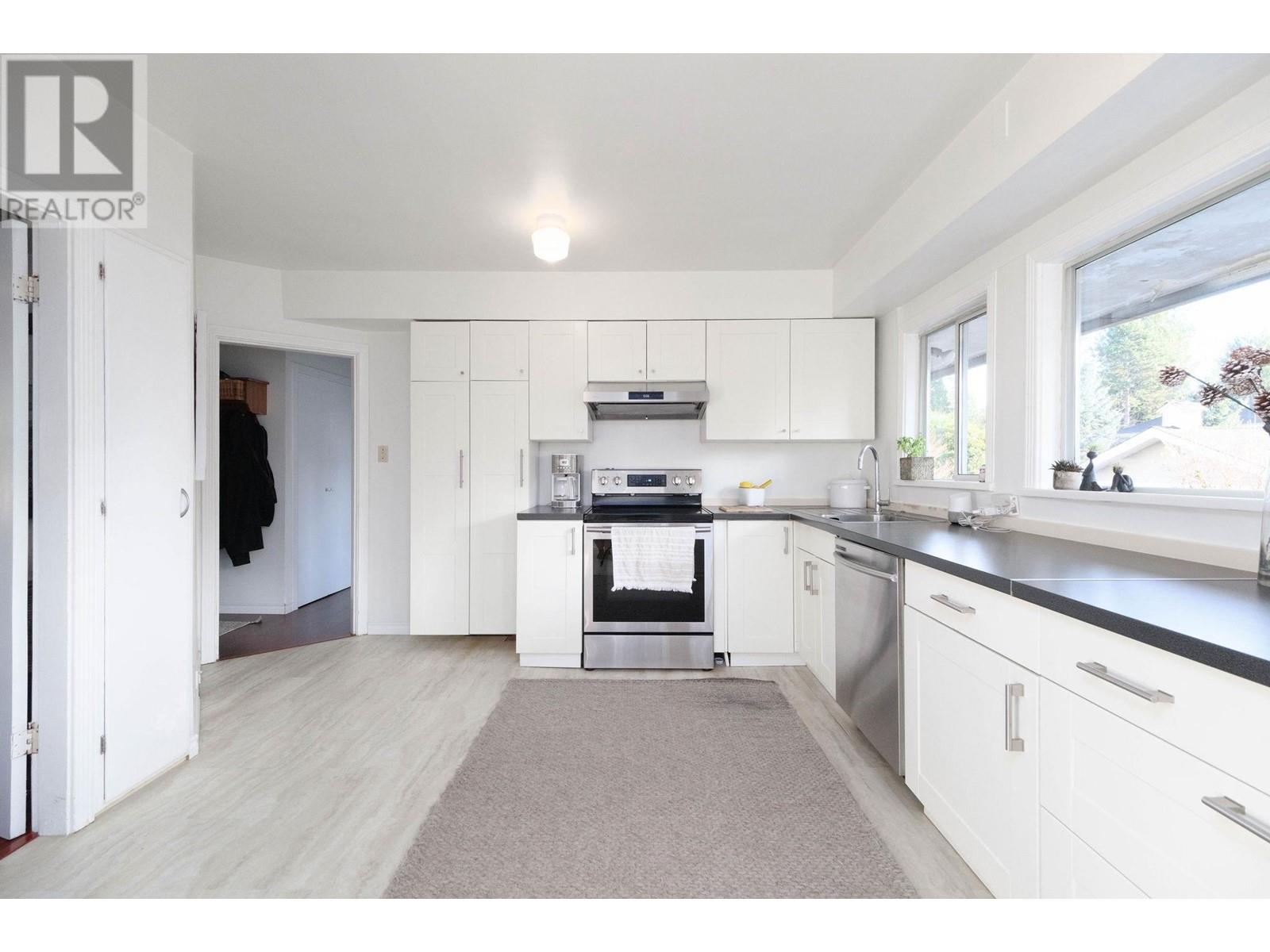 2250 Haywood Avenue, West Vancouver, British Columbia  V7V 1X5 - Photo 17 - R2948705