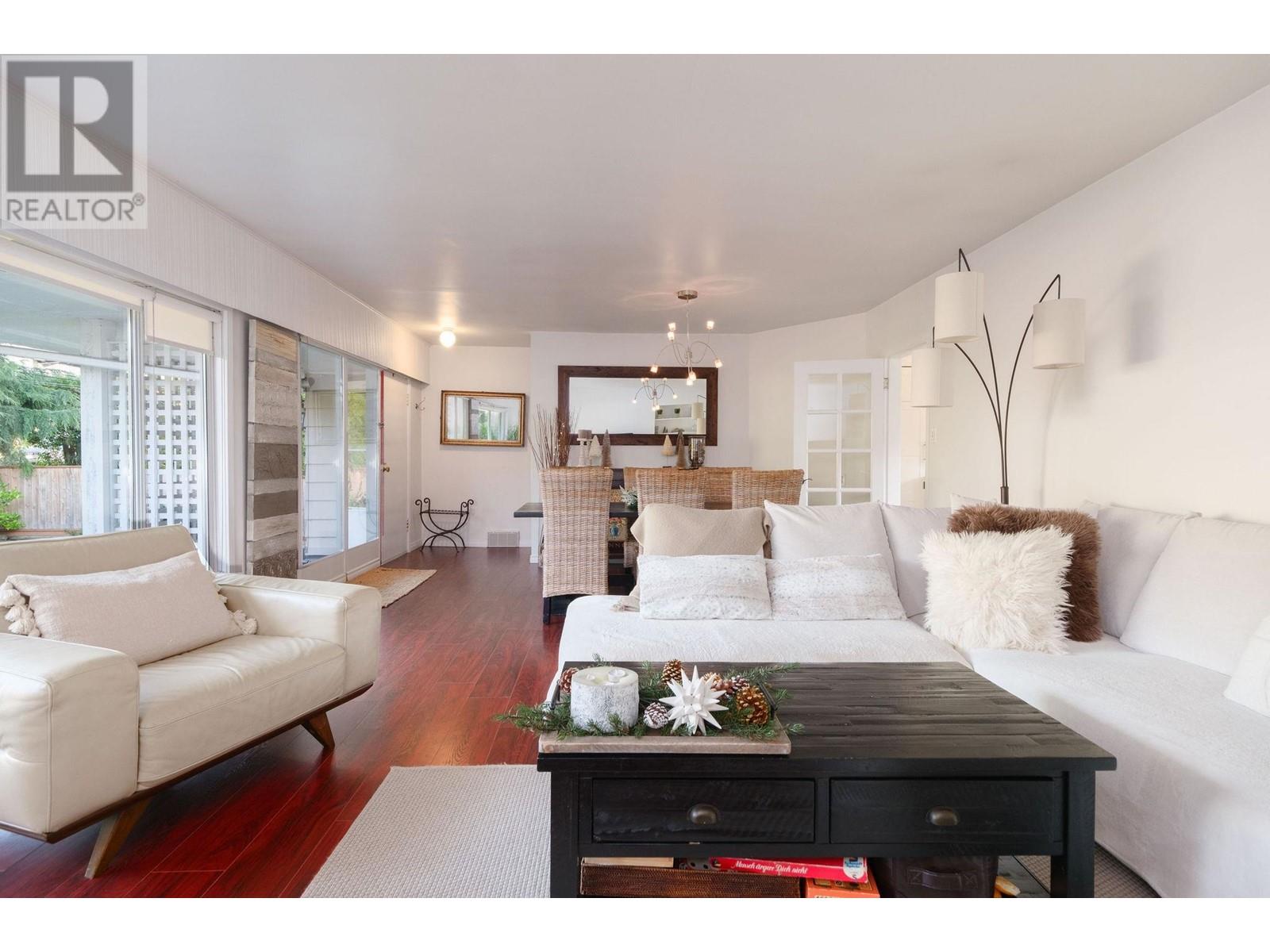 2250 Haywood Avenue, West Vancouver, British Columbia  V7V 1X5 - Photo 5 - R2948705