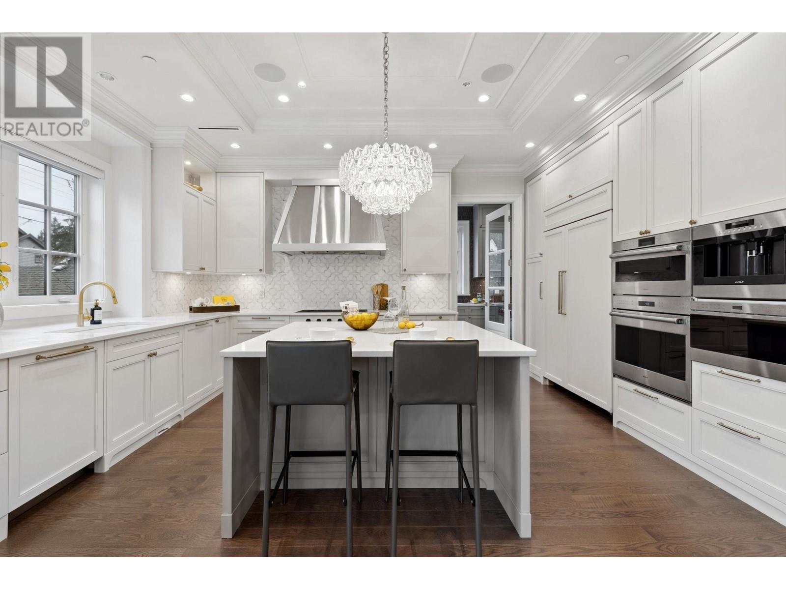 Listing Picture 15 of 33 : 4062 W 39TH AVENUE, Vancouver / 溫哥華 - 魯藝地產 Yvonne Lu Group - MLS Medallion Club Member
