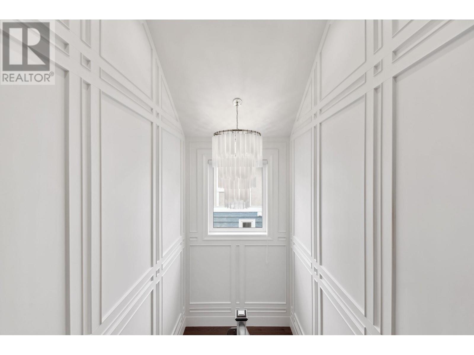 Listing Picture 18 of 33 : 4062 W 39TH AVENUE, Vancouver / 溫哥華 - 魯藝地產 Yvonne Lu Group - MLS Medallion Club Member
