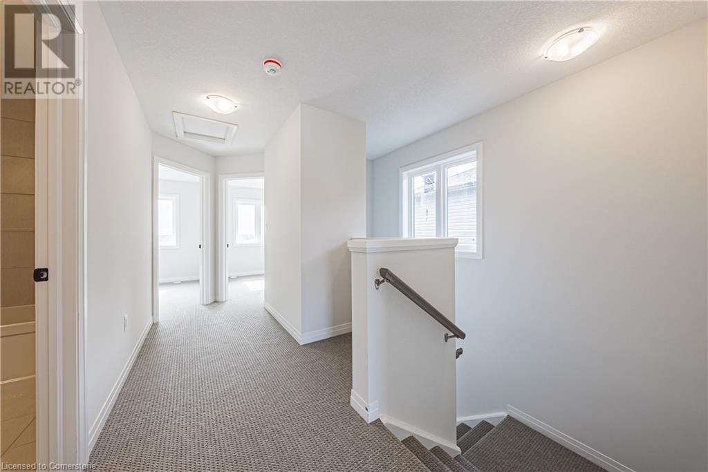 155 Equestrian Way Unit# 98, Cambridge, Ontario  N3E 0E8 - Photo 2 - 40679920