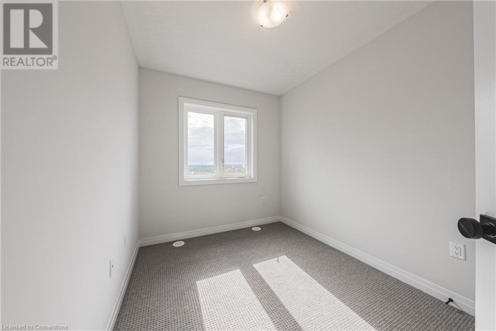 155 Equestrian Way Unit# 98, Cambridge, Ontario  N3E 0E8 - Photo 3 - 40679920