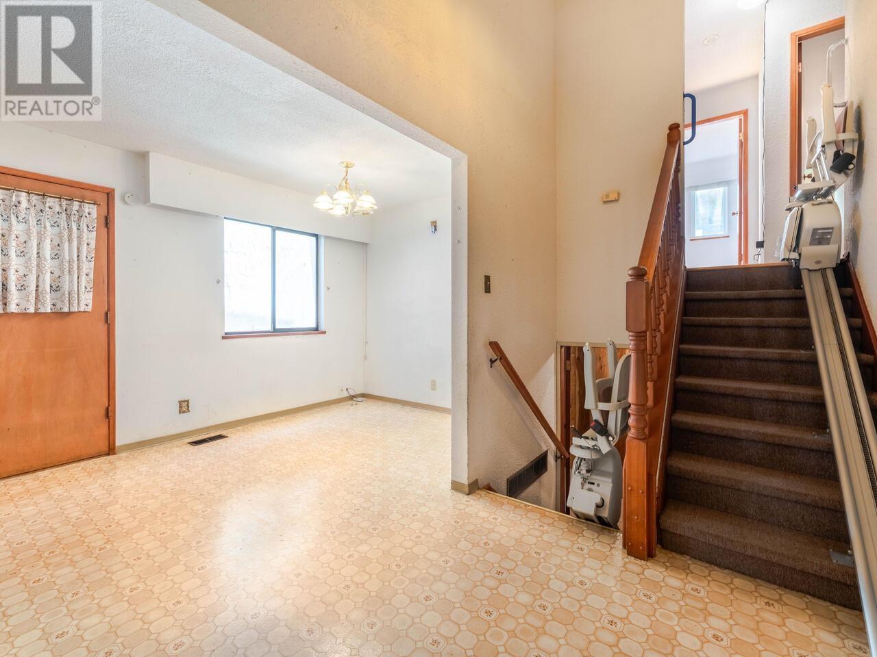 4470 Albert Street, Burnaby, British Columbia  V5C 2G2 - Photo 12 - R2948716