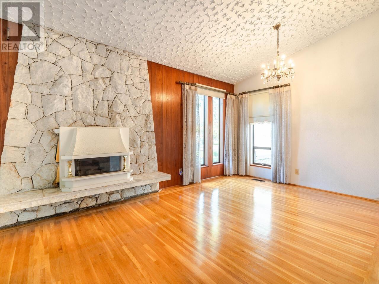 4470 Albert Street, Burnaby, British Columbia  V5C 2G2 - Photo 5 - R2948716