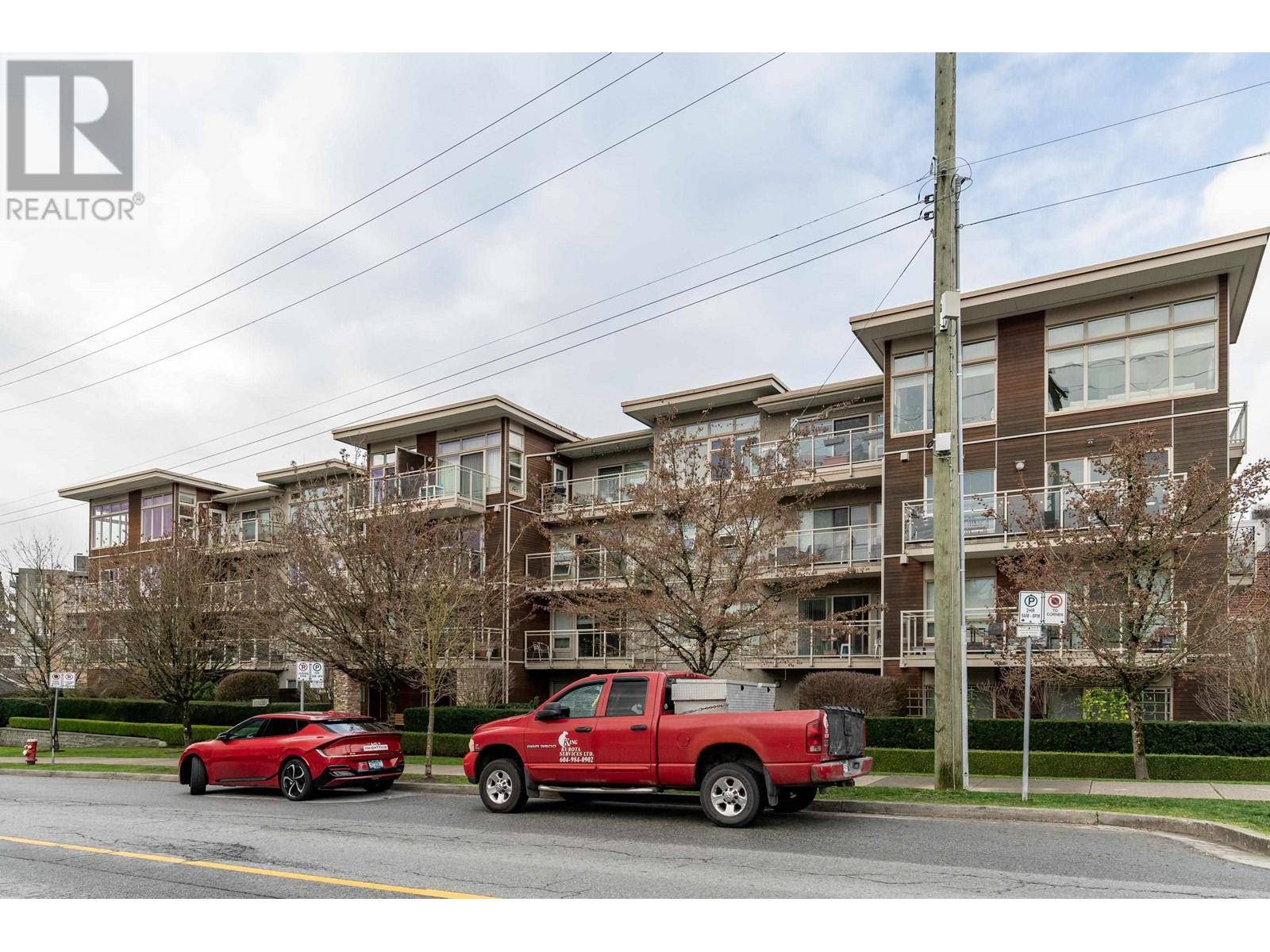 201 1033 St. Georges Avenue, North Vancouver, British Columbia V7L 3H5 - Photo 8 - R2948099