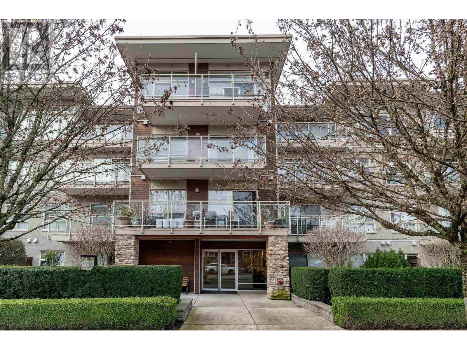 201 1033 St. Georges Avenue, North Vancouver, British Columbia V7L 3H5 - Photo 6 - R2948099