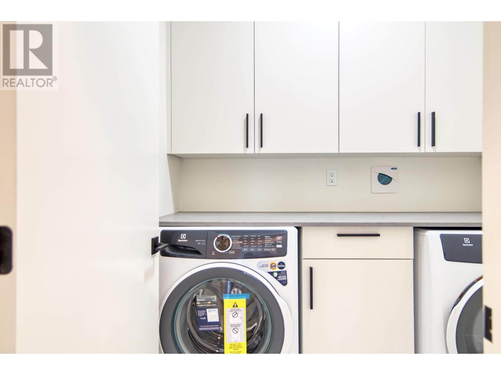 5409 Stellar Way, Sechelt, British Columbia  V7Z 0M1 - Photo 22 - R2884986