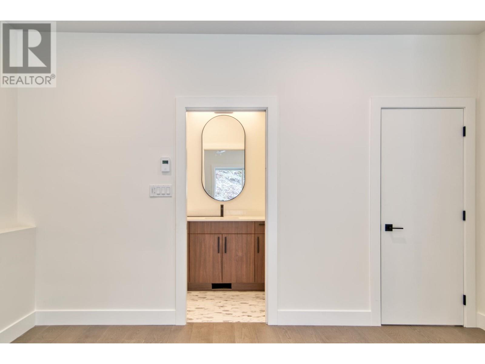 5409 Stellar Way, Sechelt, British Columbia  V7Z 0M1 - Photo 20 - R2884986