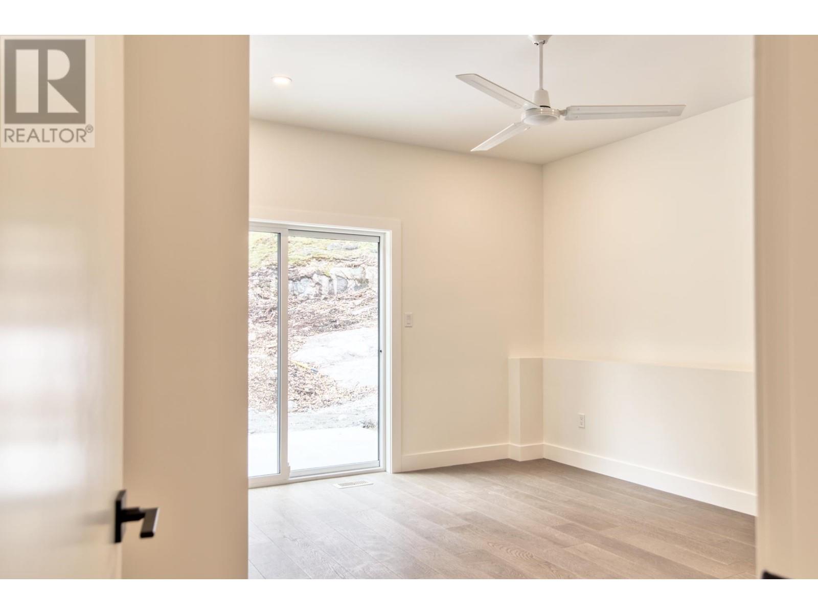 5409 Stellar Way, Sechelt, British Columbia  V7Z 0M1 - Photo 18 - R2884986