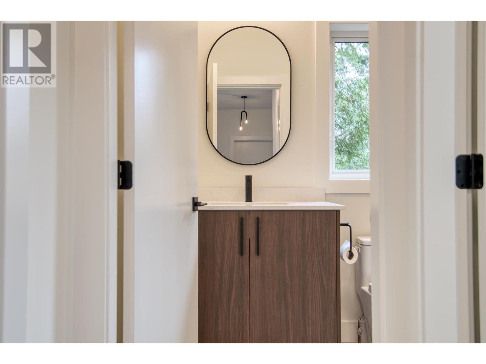 5409 Stellar Way, Sechelt, British Columbia  V7Z 0M1 - Photo 25 - R2884986