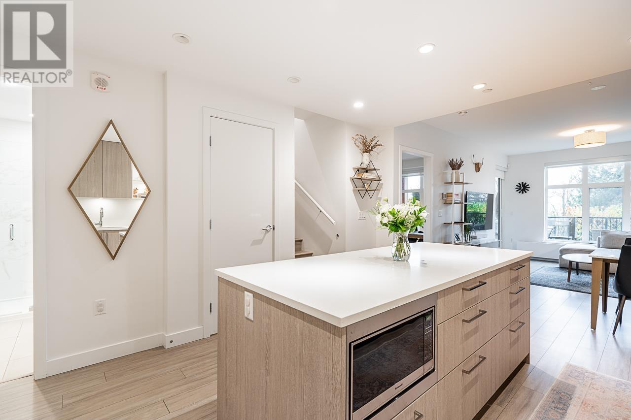 109 733 E 3rd Street, North Vancouver, British Columbia  V7L 1G8 - Photo 11 - R2948581