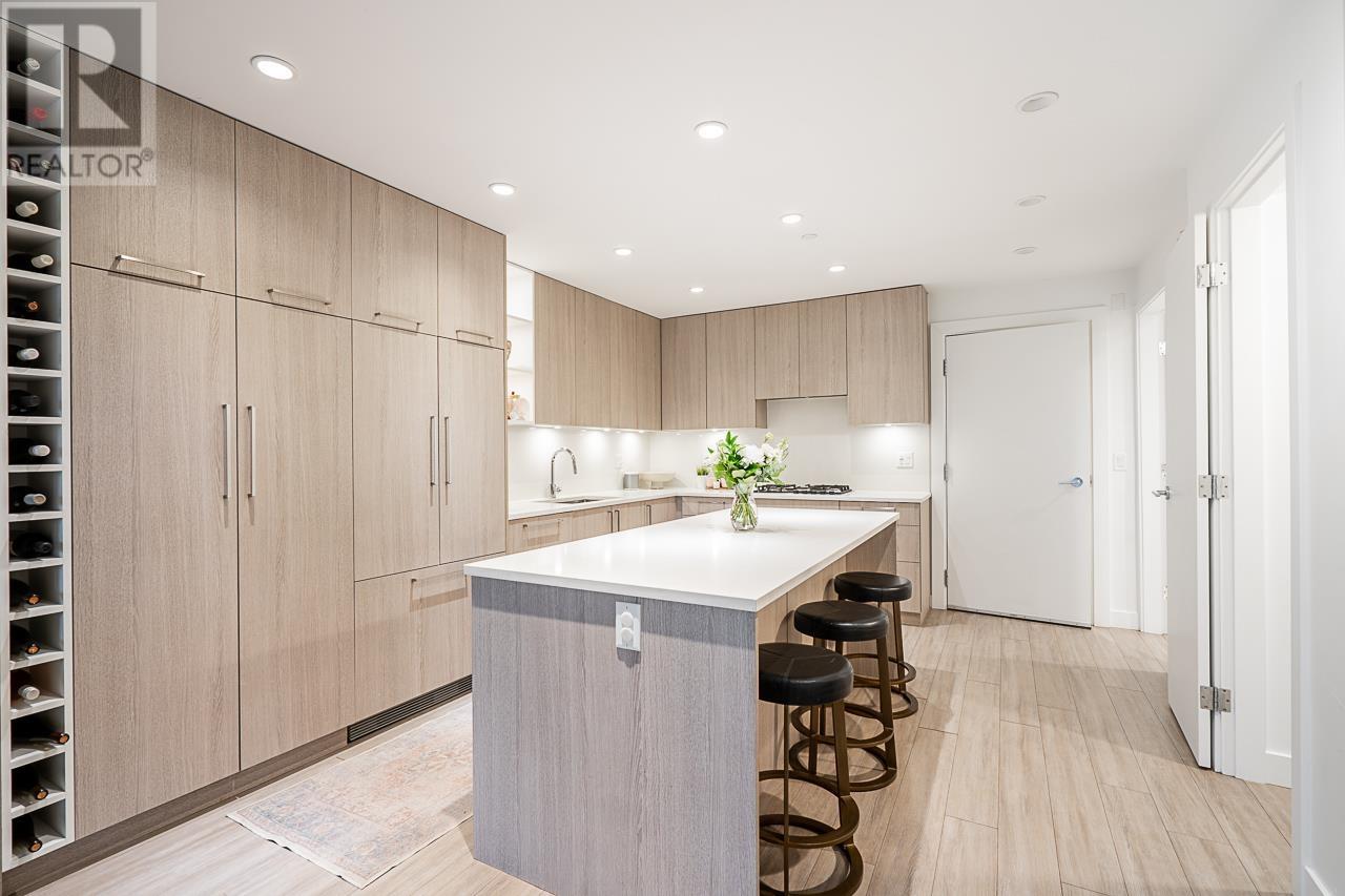 109 733 E 3rd Street, North Vancouver, British Columbia  V7L 1G8 - Photo 7 - R2948581