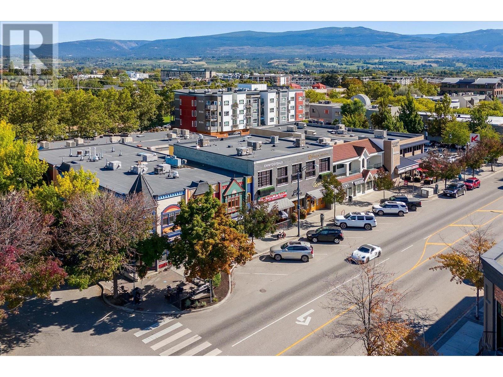 4377 Lakeshore Road, Kelowna, British Columbia  V1W 1W6 - Photo 13 - 10329799