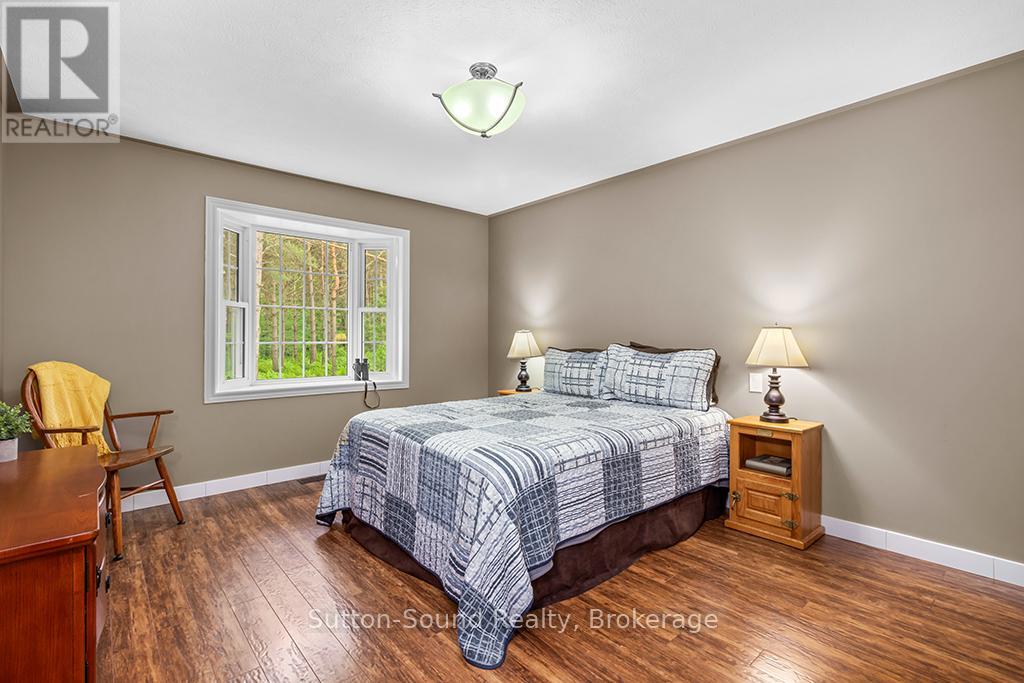 25 Pine Tree Drive, South Bruce Peninsula, Ontario  N0H 1P0 - Photo 17 - X11881363