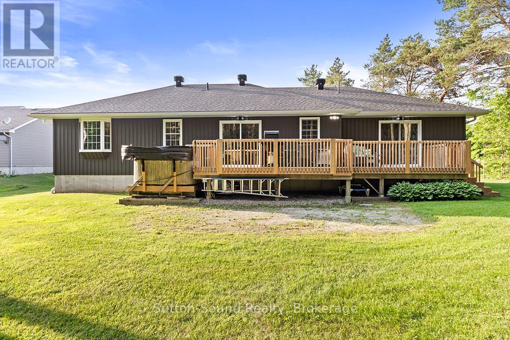 25 Pine Tree Drive, South Bruce Peninsula, Ontario  N0H 1P0 - Photo 38 - X11881363