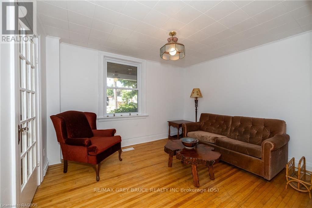 1809 3rd Avenue W, Owen Sound, Ontario  N4K 4R7 - Photo 7 - X10847040