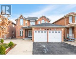 32 Giza Crescent, Brampton (Sandringham-Wellington), Ca